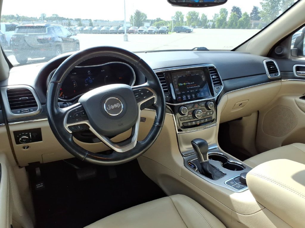 Used 2020 Jeep Grand Cherokee Limited AWD/4WD image 9