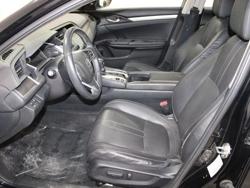 Used 2016 Honda Civic Touring image 18