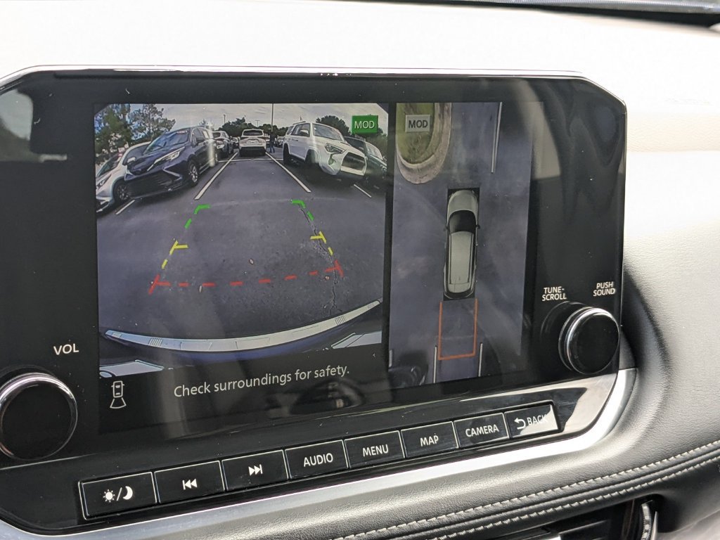 Used 2023 Nissan Rogue Platinum w/ Platinum Premium Package AWD/4WD image 18