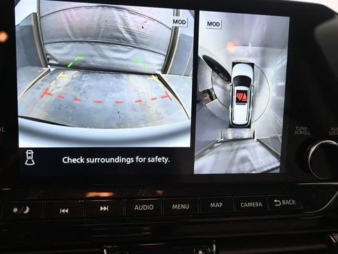 Used 2025 Nissan Pathfinder SL FWD image 51