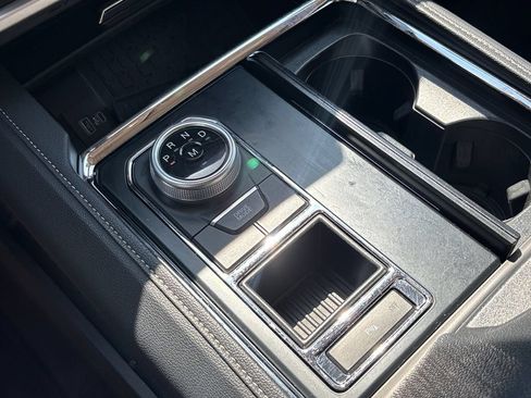 Used 2023 Ford Expedition XLT RWD image 27