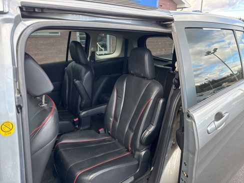 Used 2012 MAZDA MAZDA5 Grand Touring image 13