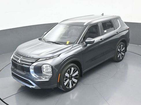 New 2026 Mitsubishi Outlander SEL image 46