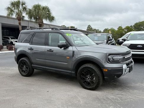 Certified 2025 Ford Bronco Sport Badlands AWD/4WD image 2