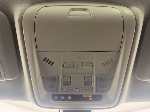 Used 2017 Cadillac XT5 Luxury w/ Driver Awareness Package image 14