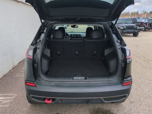 Certified 2019 Jeep Cherokee Trailhawk w/ Cold Weather Group image 34