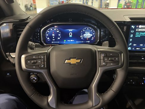 New 2026 Chevrolet Silverado 1500 LT image 18