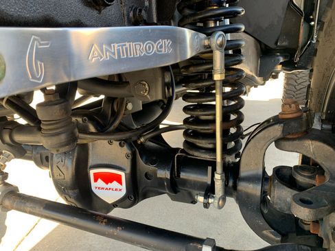 Used 2010 Jeep Wrangler Unlimited Rubicon w/ Dual Top Group image 20