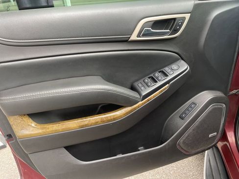 Used 2017 GMC Yukon XL Denali w/ Open Road Package image 38