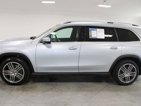 Used 2025 Mercedes-Benz GLS 450 4MATIC image 6