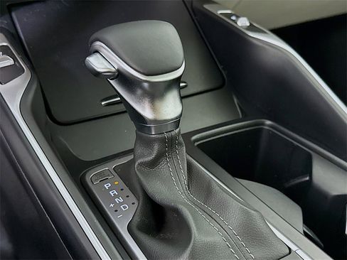 Used 2022 Kia Sorento S w/ Panoramic Sunroof Package image 11