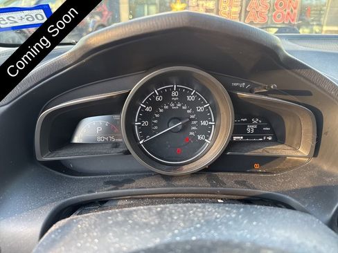 Used 2018 MAZDA MAZDA3 Sport image 11