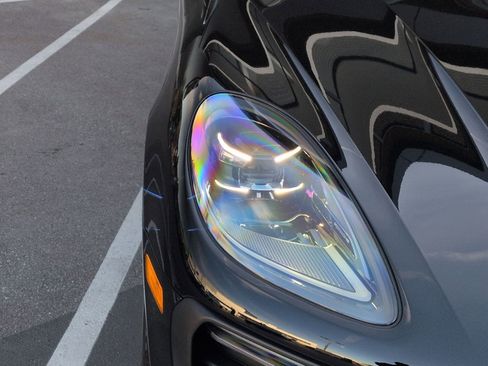 New 2026 Porsche Macan image 11