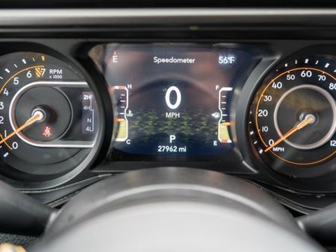 Used 2024 Jeep Gladiator Sport w/ Premium Package image 23