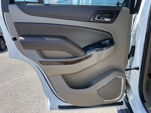 Used 2019 Chevrolet Tahoe LT RWD image 16