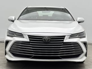 Used 2019 Toyota Avalon Limited w/ All Weather Liner Package FWD video 2