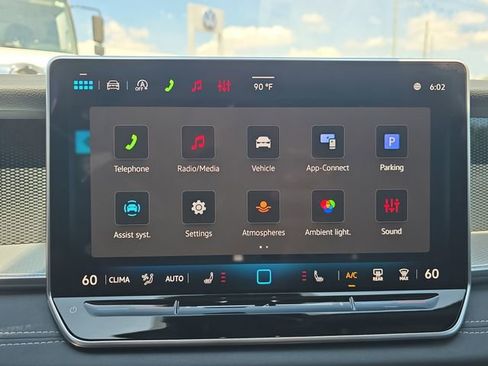 New 2026 Volkswagen Tiguan SE R-Line FWD image 17