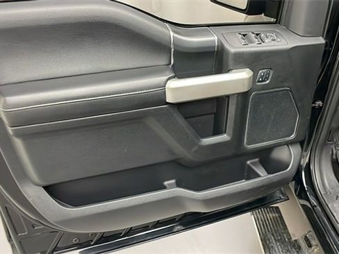 Used 2018 Ford F150 Lariat w/ Equipment Group 502A Luxury image 8