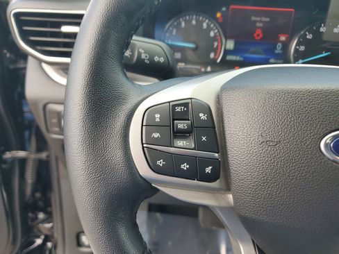 Used 2023 Ford Explorer XLT w/ Equipment Group 202A image 23