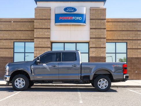 New 2026 Ford F250 XLT w/ XLT Premium Package AWD/4WD image 8