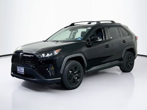 Used 2019 Toyota RAV4 LE w/ All Weather Liner Package AWD/4WD image 1