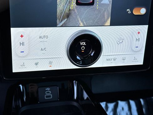 New 2025 Ford Mustang Mach-E Premium image 18