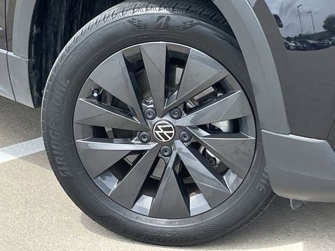 Used 2023 Volkswagen Taos S w/ Driver Assistance Package image 8
