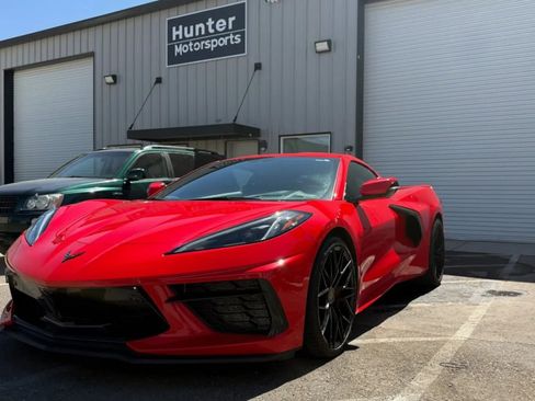 Used 2021 Chevrolet Corvette Stingray Premium Cpe w/ Z51 Performance Package RWD image 2