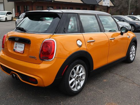Used 2015 MINI Cooper S image 6