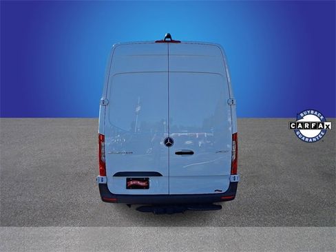 Used 2025 Mercedes-Benz Sprinter 2500 image 5
