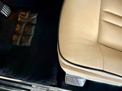 Used 2015 Rolls-Royce Phantom Sedan RWD image 15