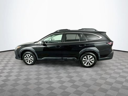 Used 2024 Subaru Outback Premium AWD/4WD image 6