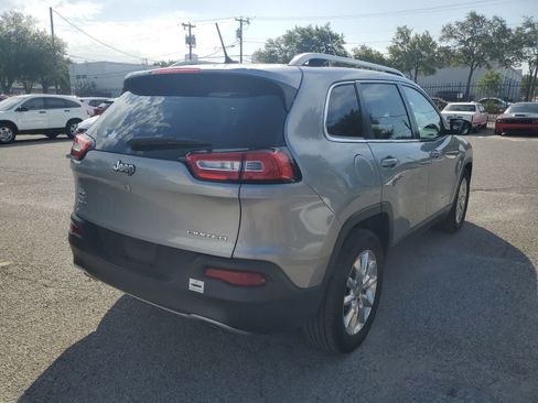 Used 2014 Jeep Cherokee Limited AWD/4WD image 6