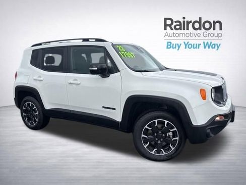 Used 2023 Jeep Renegade Latitude AWD/4WD image 1