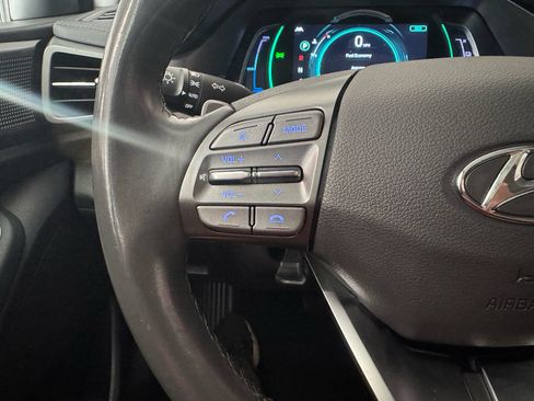 Used 2020 Hyundai Ioniq SEL FWD image 22