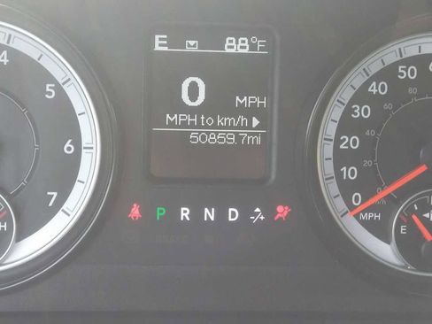 Used 2024 RAM 1500 Classic SLT AWD/4WD image 5