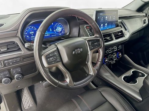 Used 2022 Chevrolet Suburban RST image 9