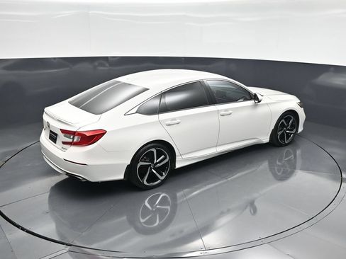 Used 2019 Honda Accord Sport image 39