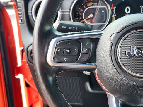 Used 2020 Jeep Wrangler Unlimited Sahara AWD/4WD image 28