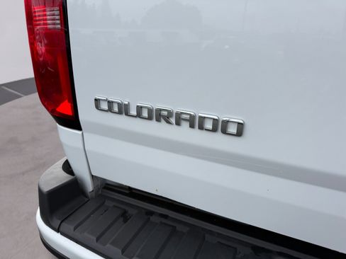 Used 2020 Chevrolet Colorado LT w/ Safety Package image 8