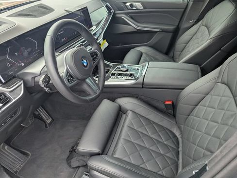 Used 2026 BMW X7 xDrive40i w/ M Sport Package AWD/4WD image 16