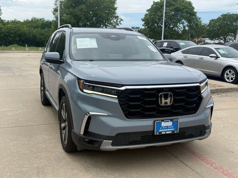 Used 2023 Honda Pilot Elite image 8