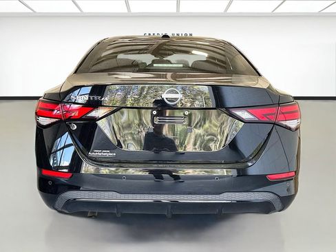 Used 2025 Nissan Sentra SV image 5