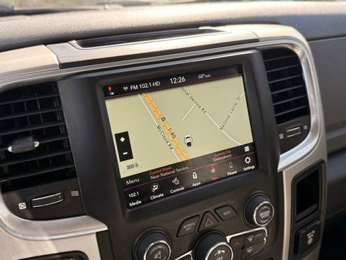 Used 2020 RAM 1500 Classic SLT w/ Luxury Group image 24