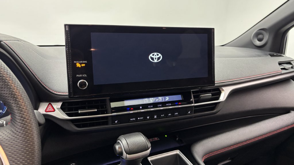 Certified 2026 Toyota Sienna XSE AWD/4WD image 28