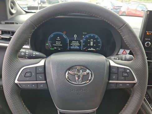 New 2026 Toyota Sienna XLE Woodland Edition AWD/4WD image 15