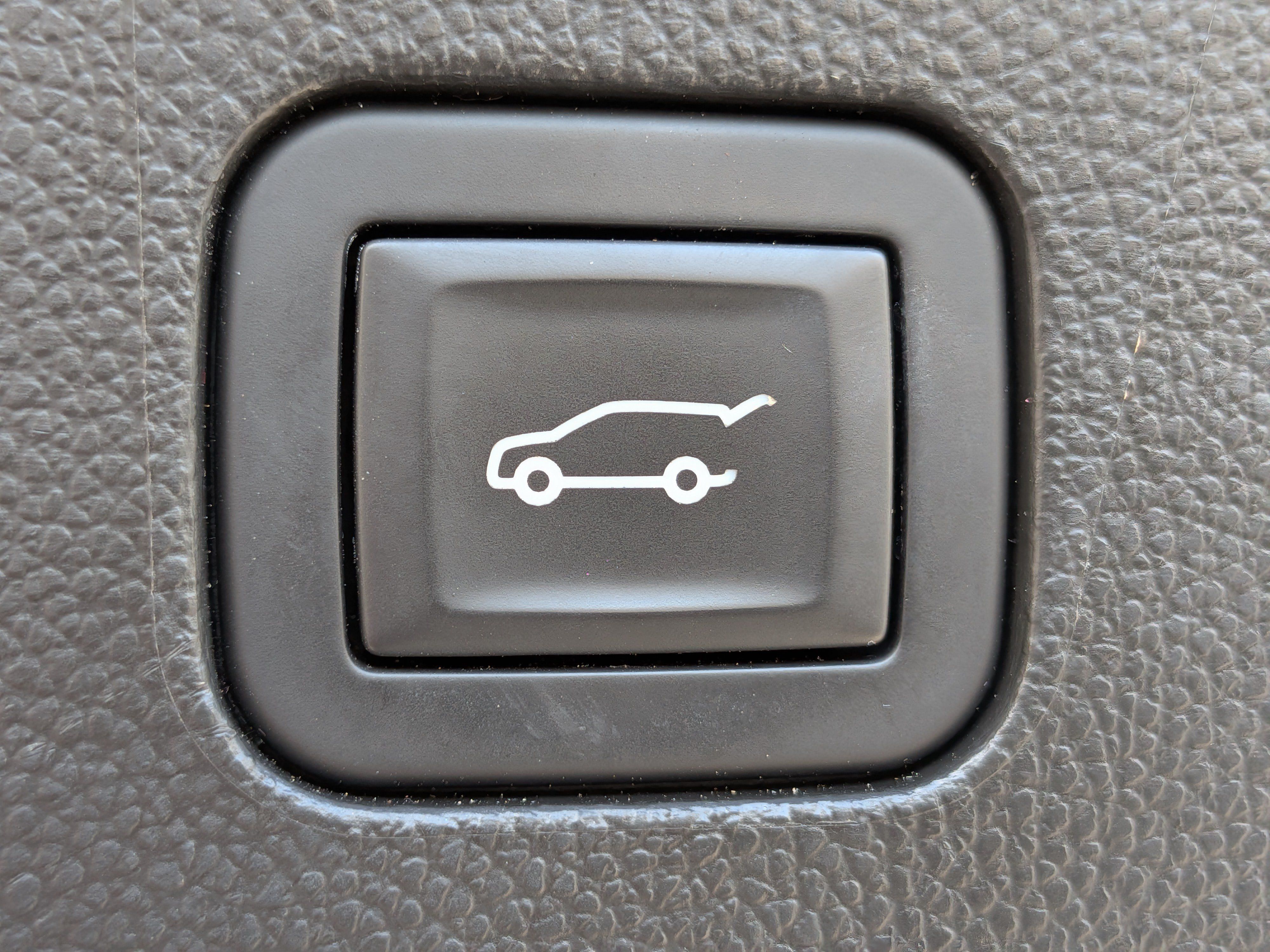 Certified 2019 Buick Enclave Premium FWD image 18