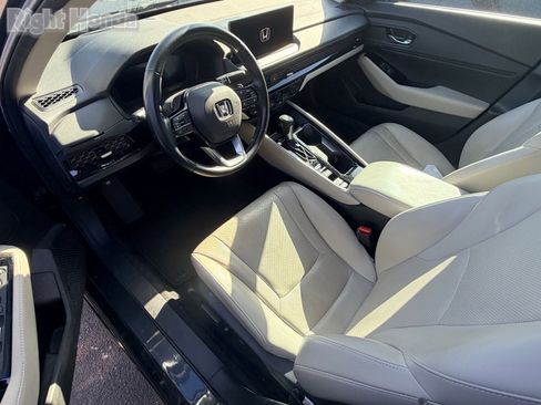Used 2023 Honda Accord Touring image 7