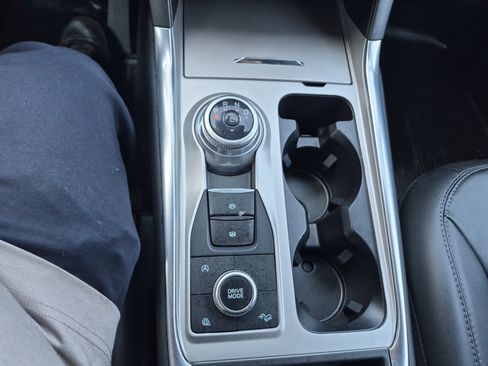 Certified 2023 Ford Explorer XLT w/ Equipment Group 202A image 30