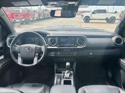 Used 2020 Toyota Tacoma TRD Pro AWD/4WD image 35